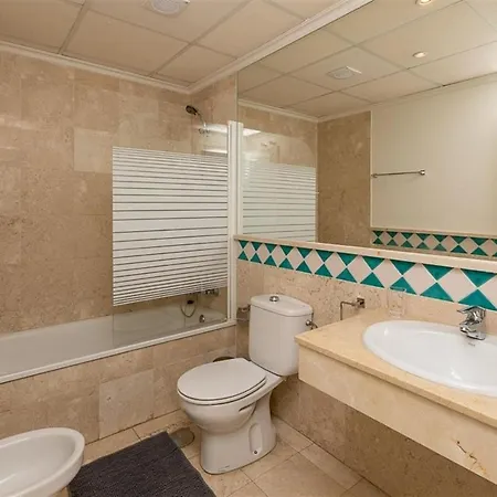 Fabulous First Line Apartman *